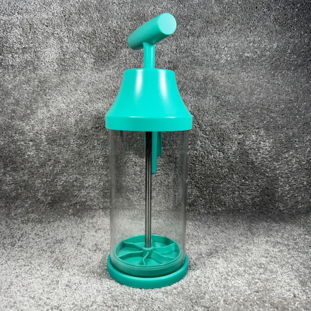 Pampered Chef No Mess Batter Mixer & Dispenser‎ Pancake Muffin Cupcake #100082
